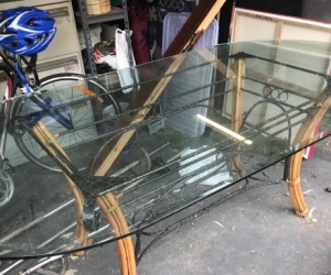 Table - Glass top