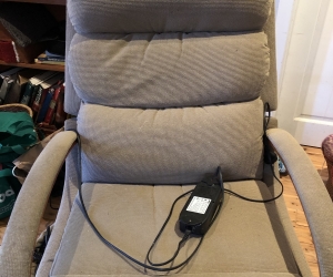 Charleston Lift Chair