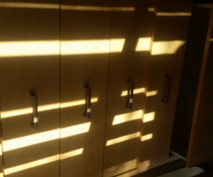 2x drawers