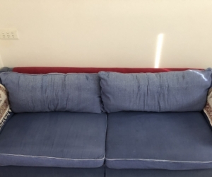Very Comfortable Lounge