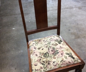 Single dining chair