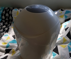 Sangenic nappy disposal bin