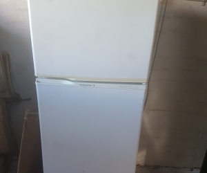 Lilyfield - free fridge