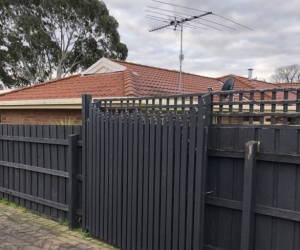 2 x gates