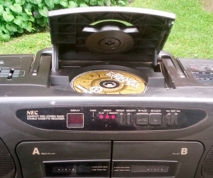 NEC cd/cassette/radio
