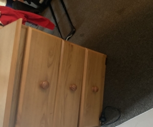 Small set of drawers
