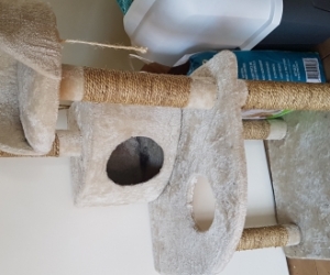 Cat tree