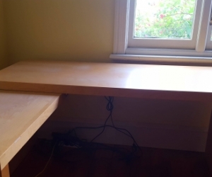 Desk with side extention