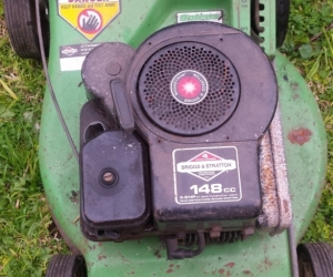 Lawnmower with catcher