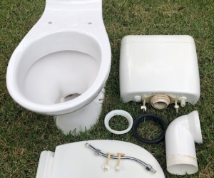 Free Caroma Toilet