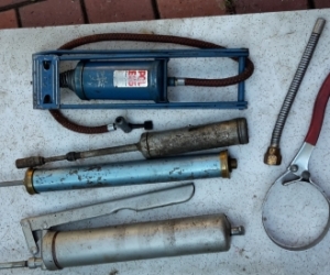 Grease guns