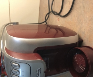 The Coffee Bean and Tea Leaf "Cafitally" Capsule Espresso Machine