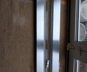 Stylish fluorescent light fitting (+ tubes and parts)