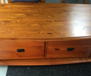 Coffee table and lamp table