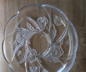 glass serving platter