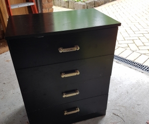 black bedside set of drawers - very nice condition
