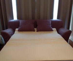 Ikea 3 seater sofa - bed couch.