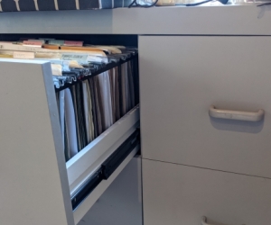 4 drawer filing cabinet (not metal)