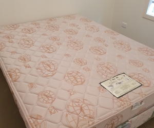 King Koil QB Mattress & Base