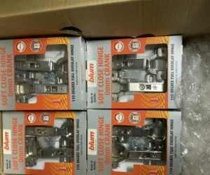 BLUM 110 DEGREE CABINET HINGES ***NOT SOFT CLOSE***