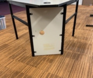 Computer table - triangular