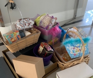 Gift boxes, baskets