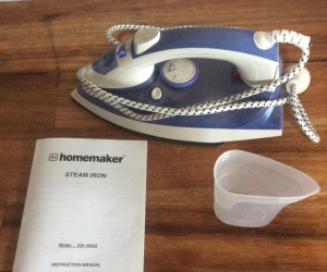 Homemaker Steam Iron