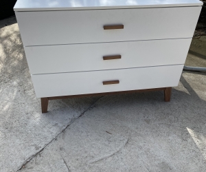 White draws for bedroom