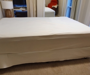 Queen size mattress and base