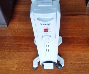 Goldair free- standing Oil Heater