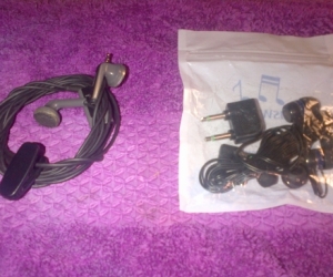 Mini head phones .