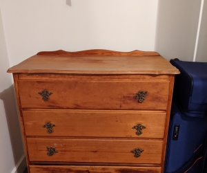 Chest of drawers