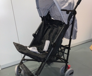 Simple foldable toddler stroller