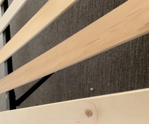 Queen size slat bed