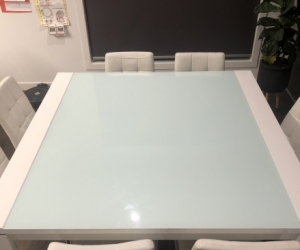 Dining room table
