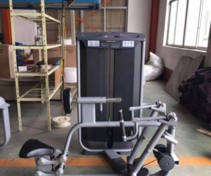 Seat row gym equipment
