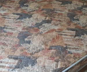 Queen bed & Mattress