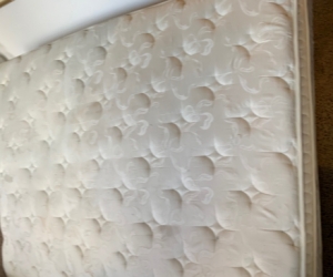 Queen bed mattress