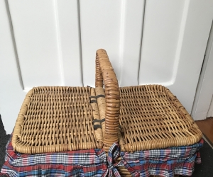 Picnic basket in great condition