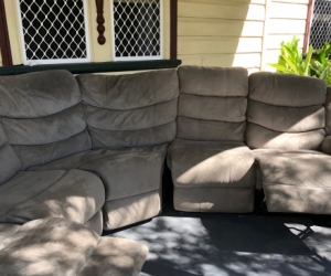 Lounge suite corner unit