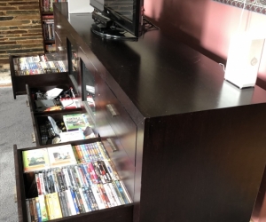 Tv entertainment unit/ DVD storage and display cabinet