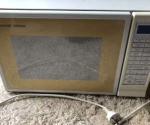 Sharp Carousel Microwave Oven