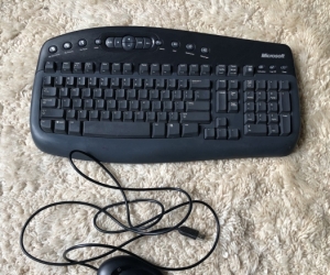 Microsoft wireless keyboard and USB mouse