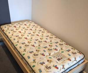 Single beds (2)