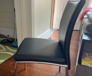Glass top dining table and 6 chairs