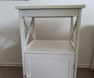 Small white cupboard