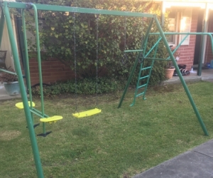 Swing set