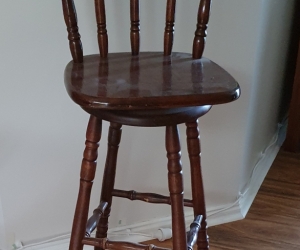 Swivel Bar stool