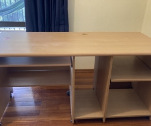 Free laminated desk