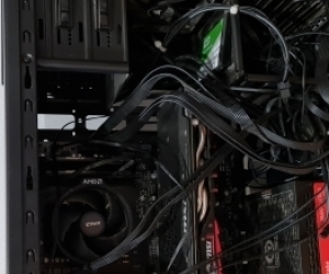 Pending pickup - Computer without harddrive